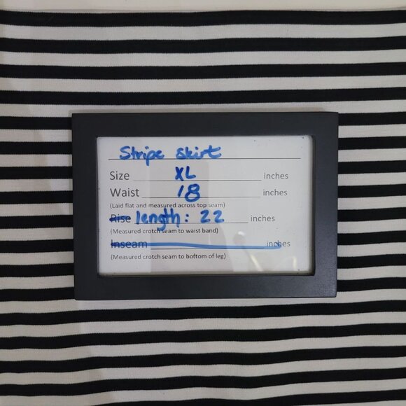 Horizontal Stripe Black White Skirt XL 18 Inch Waist Midi Knee Length - Picture 3 of 5